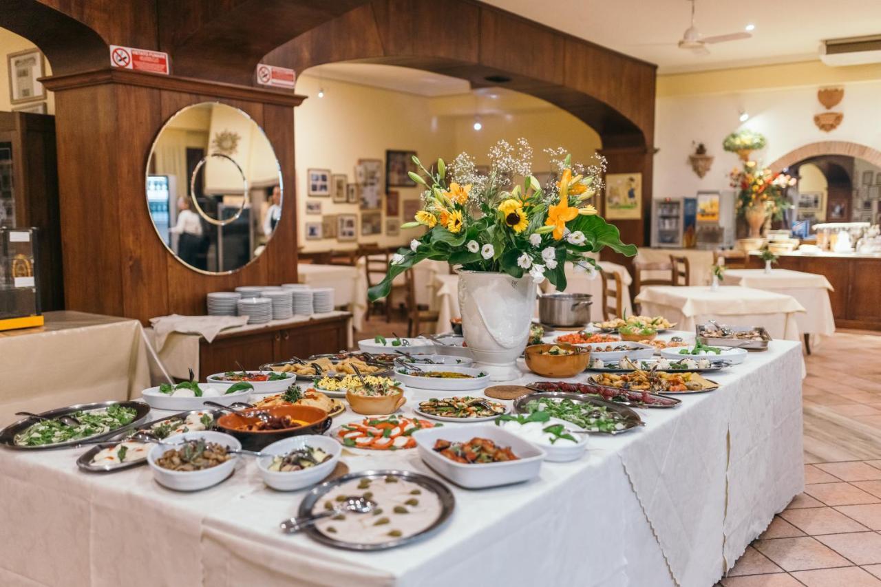 Agrihotel Elisabetta Collemezzano Extérieur photo