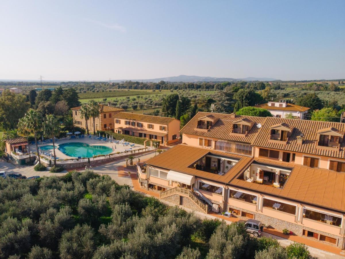 Agrihotel Elisabetta Collemezzano Extérieur photo