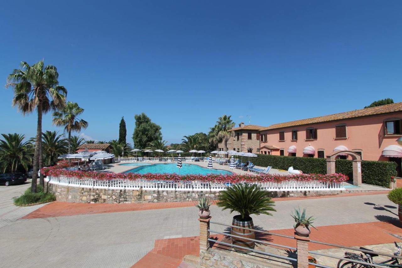 Agrihotel Elisabetta Collemezzano Extérieur photo
