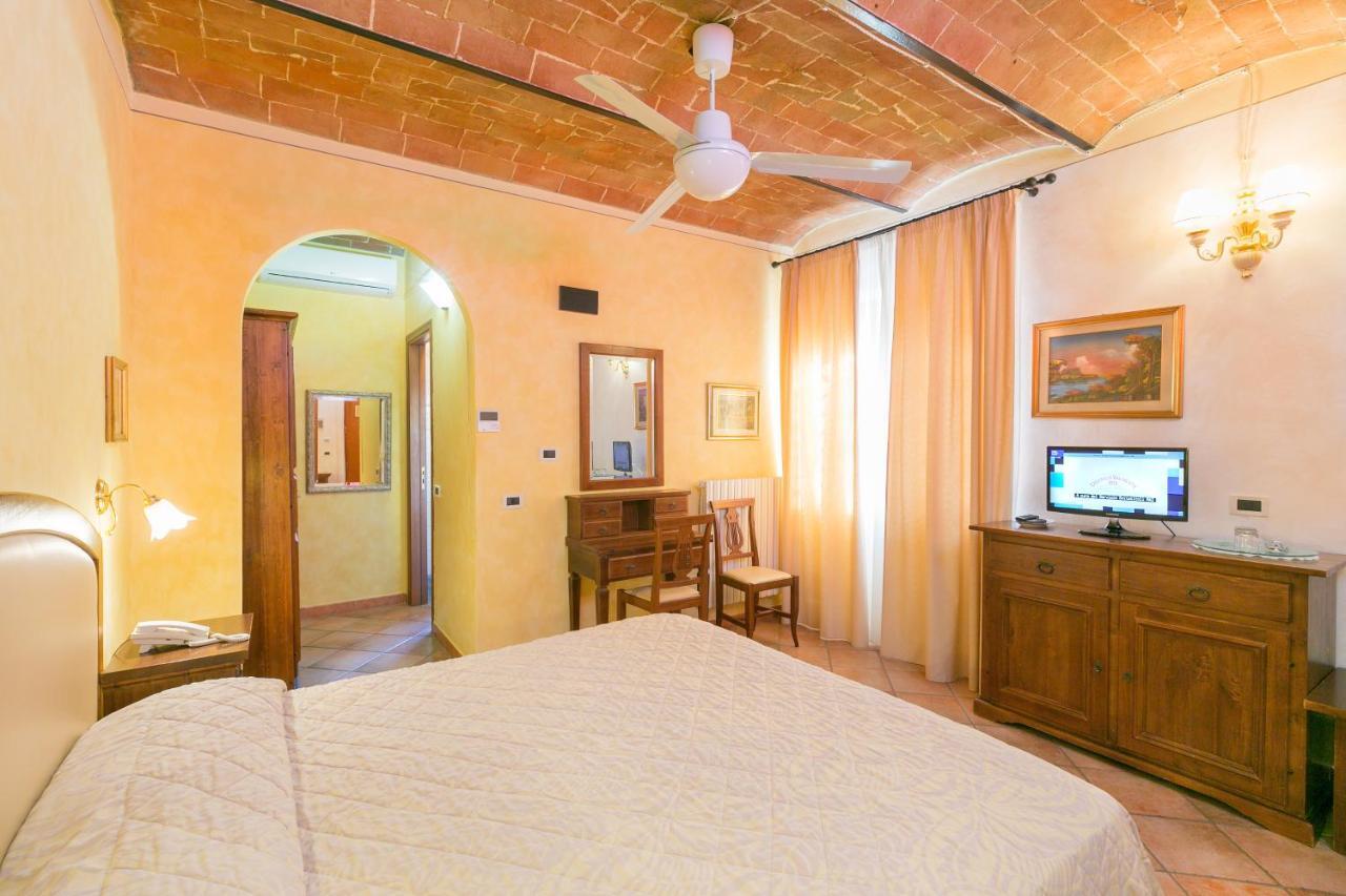 Agrihotel Elisabetta Collemezzano Extérieur photo