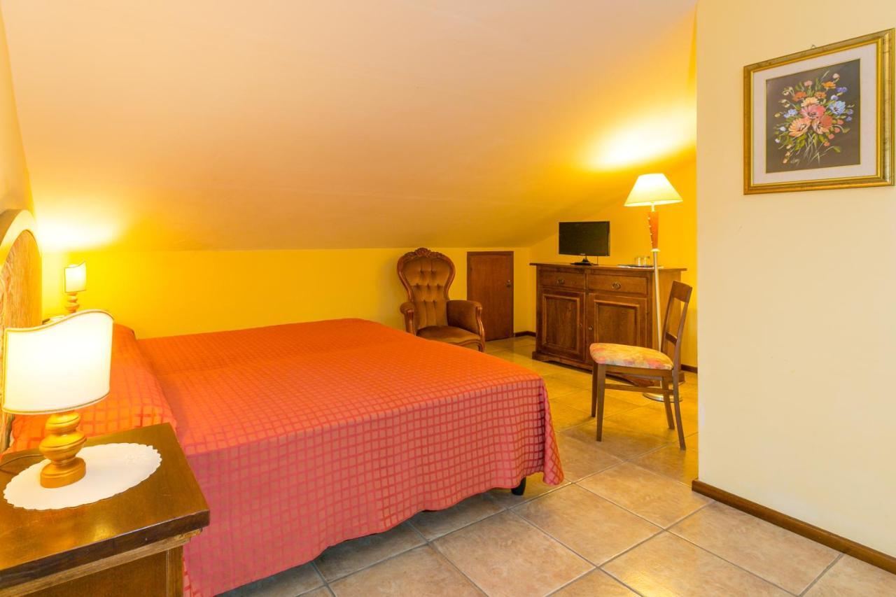 Agrihotel Elisabetta Collemezzano Extérieur photo